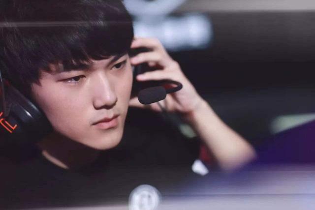 全球著名锦标赛（WSOP／WPT）的历史瞬间与策略演变。（全球顶级锦标赛 WSOP／WPT 的经典名场面与策略演进）