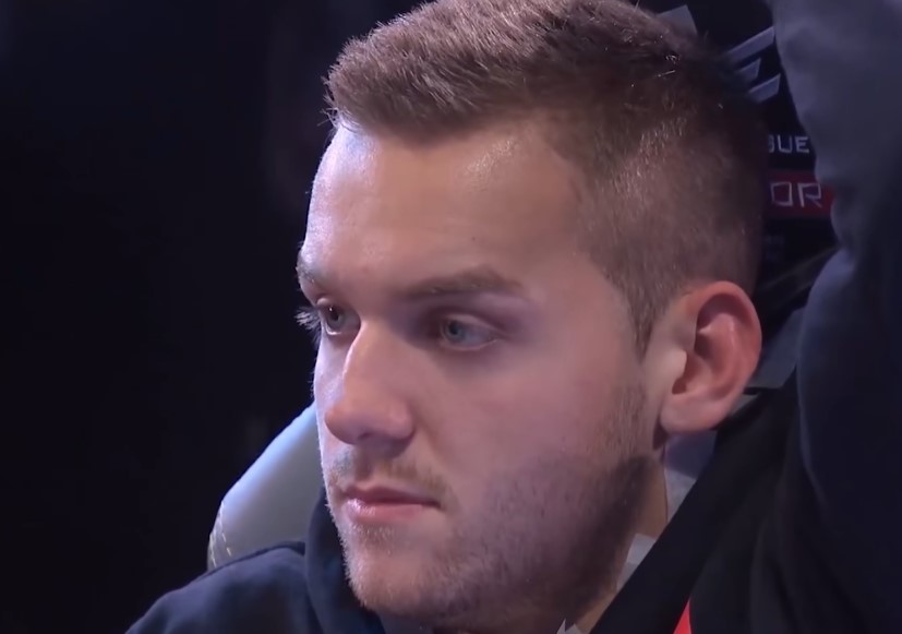 apEX：这可能是ZywOo首次长时间状态低迷，现在没有明确的Top1战队